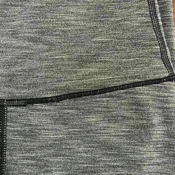 Lululemon, Aling, high rise, yoga legging - Picture 7 of 8
